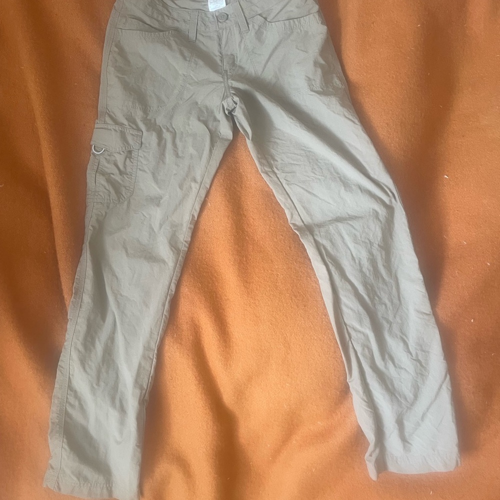 Mountain Hardwear Women's 6/38 Tan Hiking Pants Lightweight Quick Dry EXCELLENT - Picture 3 of 5